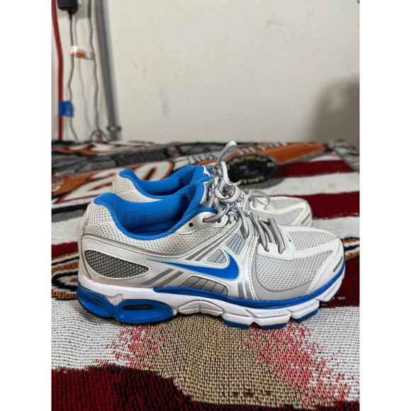 Nike Air Max Moto 9 – White / Metallic Blue (542275-140) Women's size 6.5 - Picture 2 of 6